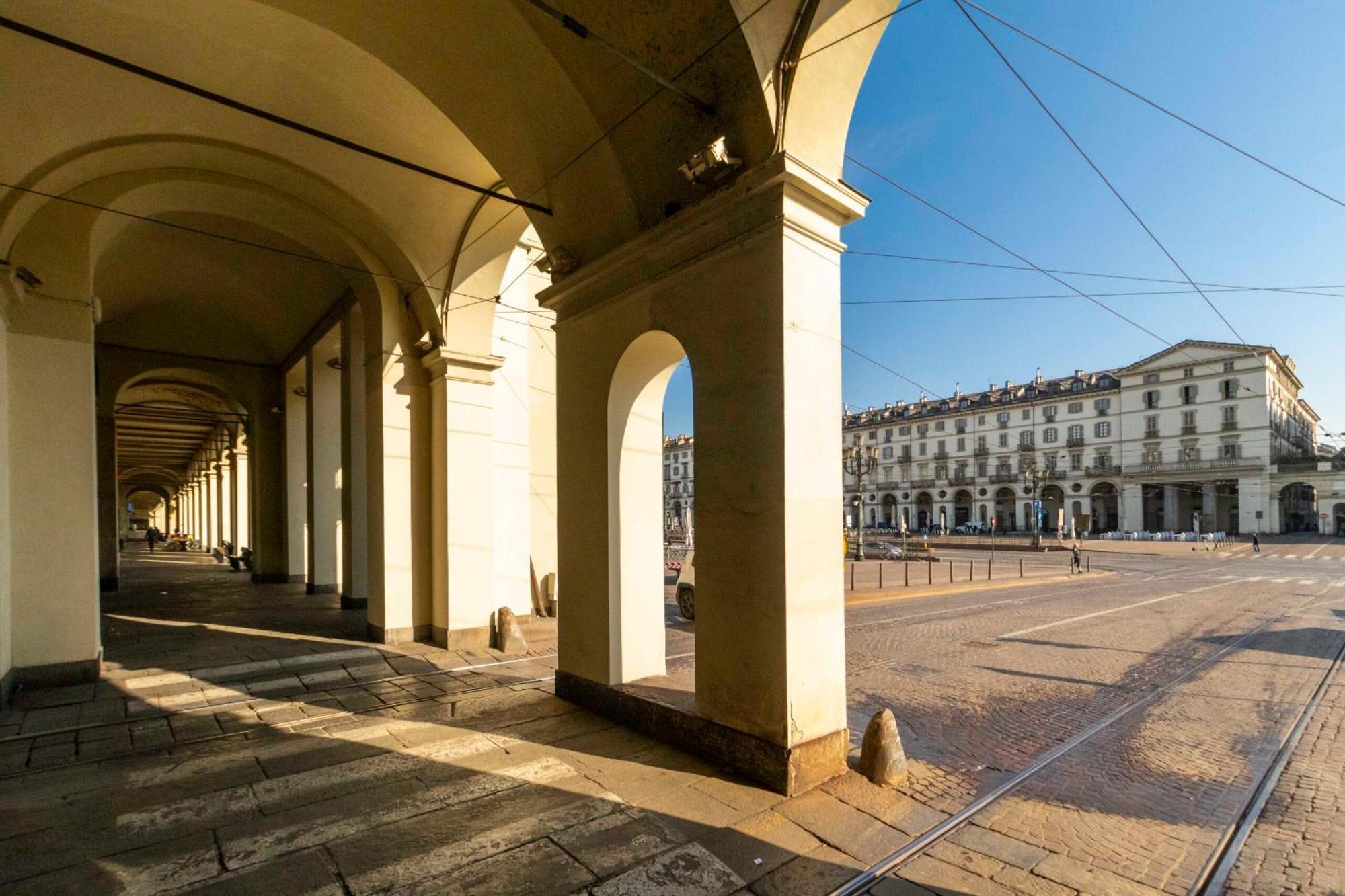 Il Salotto Di Torino Centrale In Piazza Vittorio Exteriör bild